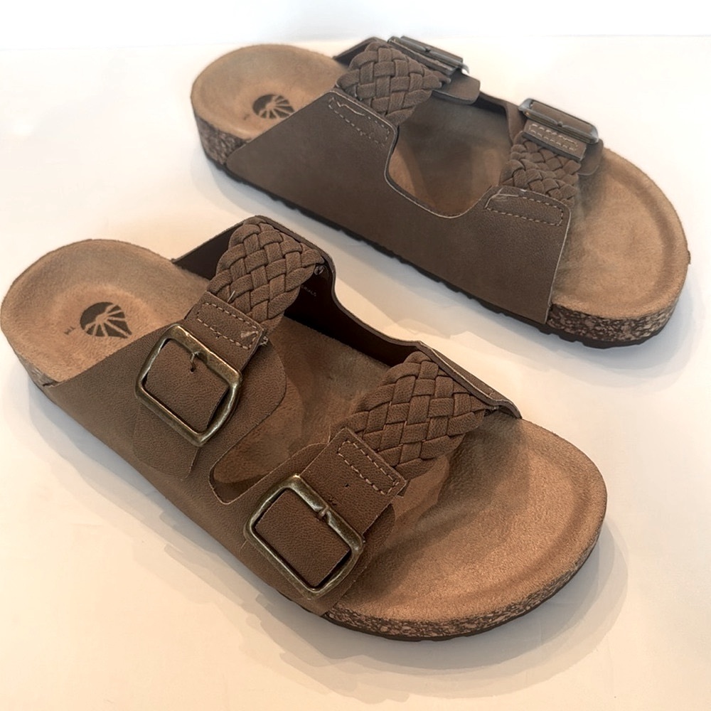 O'RAGEOUS Women's Woven Footbed Sandals Slides NEW Size 8 Minimal Timeless Boho
